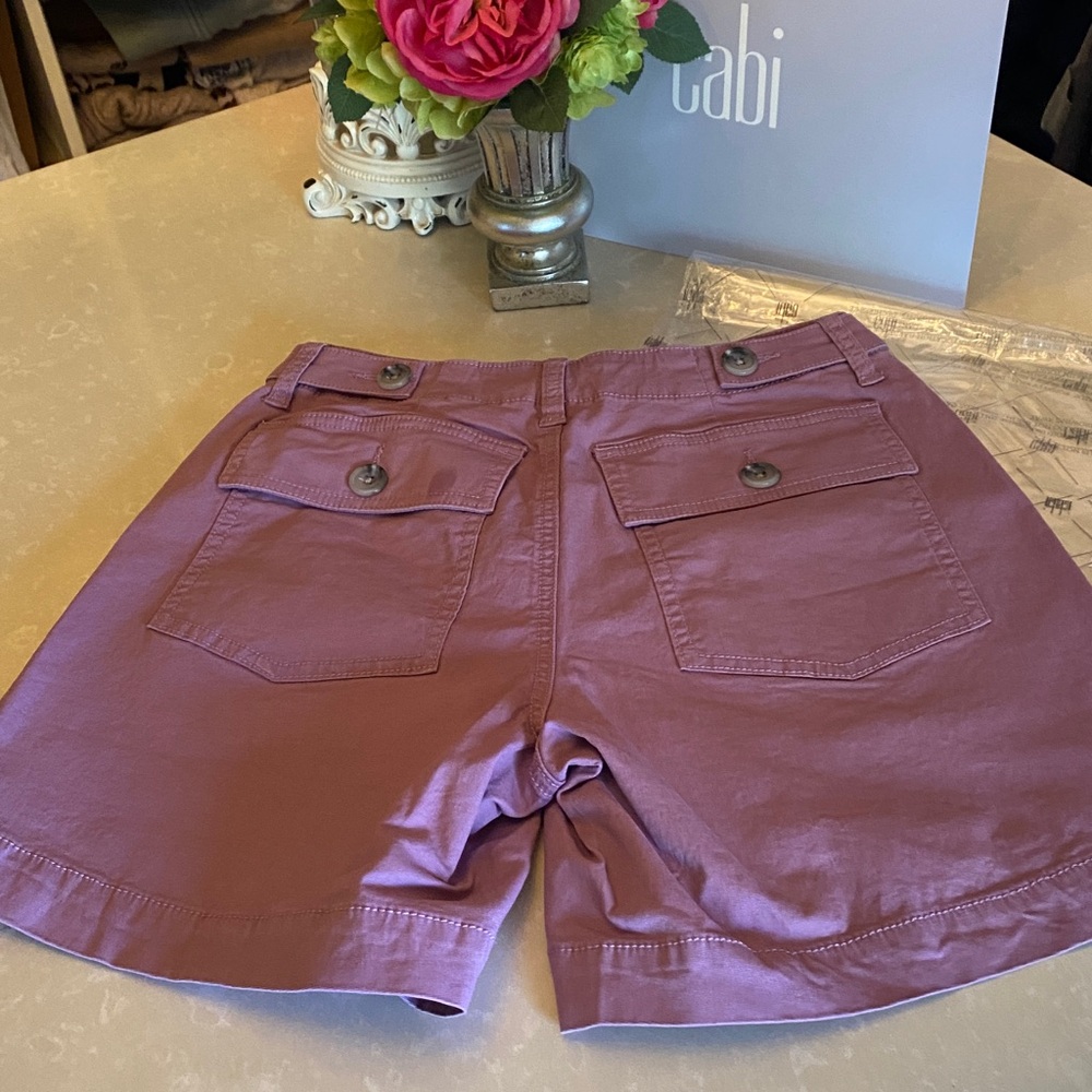 Chic Cabi shorts - Picture 6 of 9